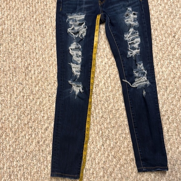 American Eagle size 4 short skinny distressed denim - Picture 2 of 8